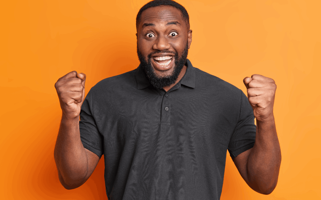 Person ist sich am freuen.Ghostwriting